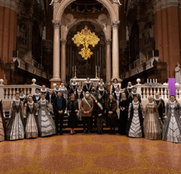 Ziua Națională a României sărbătorită de Corul Madrigal împreună cu românii din Italia 9 ziua-națională-a-româniei-sărbătorită-de-corul-madrigal-împreună-cu-românii-din-italia