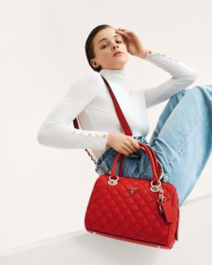 Cele mai în vogă culori ale anului 2022 se regăsesc pe epantofi.ro 3 211118_Eobuwie_6320