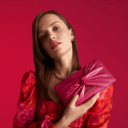 cele mai in voga culori ale anului 2022 se regasesc pe epantofi.ro