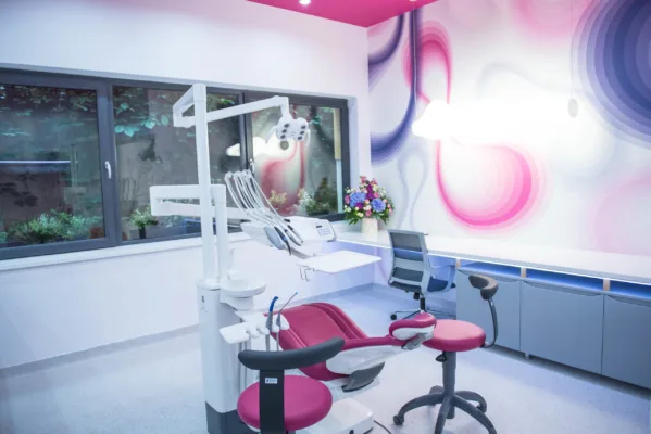 Investițiile în educație și comunitate, impact direct asupra sănătății orale a românilor 3 clinicile-dentestet