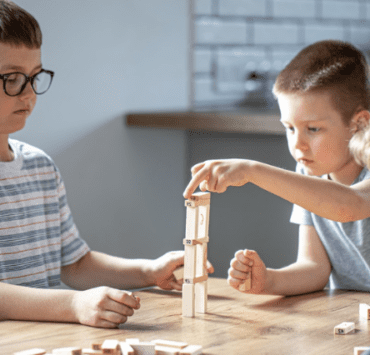 Jocurile de societate pentru copii și rolul lor în dezvoltarea abilităților sociale 9 jocurile-de-societate-pentru-copii-și-rolul-lor-în-dezvoltarea-abilităților-sociale