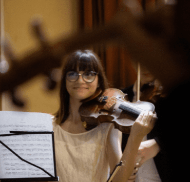 Burse în valoare de 15.000 euro pentru tinerii muzicieni români 8 burse-în-valoare-de-15000-euro-pentru-tinerii-muzicieni-români