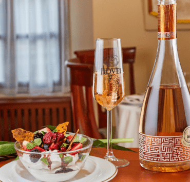 Mousse de mascarpone cu lime, fructe de pădure și cruton de nucă și semințe de pin 8 mousse-de-mascarpone-cu-lime-fructe-de-pădure-și-cruton-de-nucă-și-semințe-de-pin