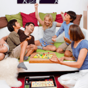 10-avantaje-ale-jocurilor-de-societate-pentru-starea-de-spirit