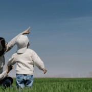 rolul-de-mamă-și-ura-față-de-copil-care-este-mecanismul