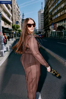 Lorelei Bratu: Încerc să transmit fericire, ca să pot fi fericită. 3 Lorelei Bratu 2