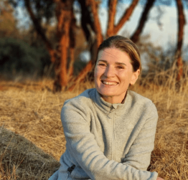 Dr. Angela Laur: Întoarce-te cu fața la tine prin aromaterapie 7 dr-angela-laur-întoarce-te-cu-fața-la-tine-prin-aromaterapie