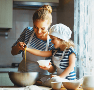 5 beneficii ale implicării copiilor în prepararea meselor 8 5-beneficii-ale-implicării-copiilor-în-prepararea-meselor