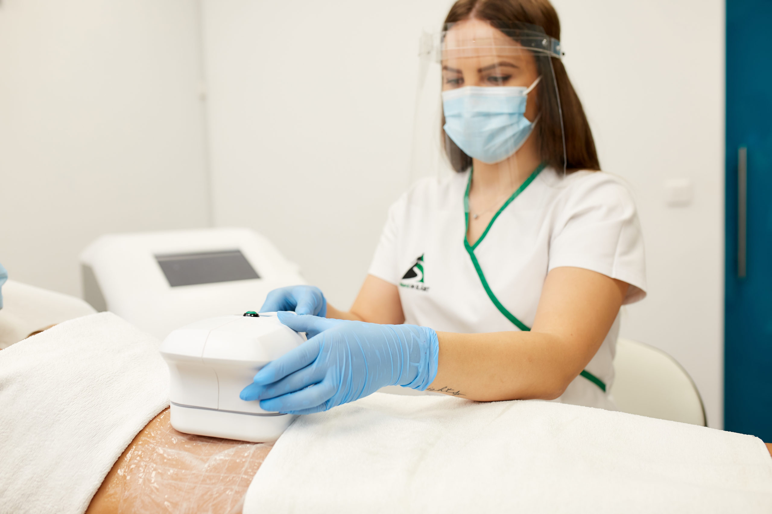 Frumusețea cere blândețe și răbdare 4 Clinica AS 0058 scaled