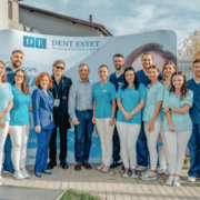 dent-estet-și-medlife-bilanț-la-7-ani-de-leadership-și-dezvoltare-sustenabilă-în-românia