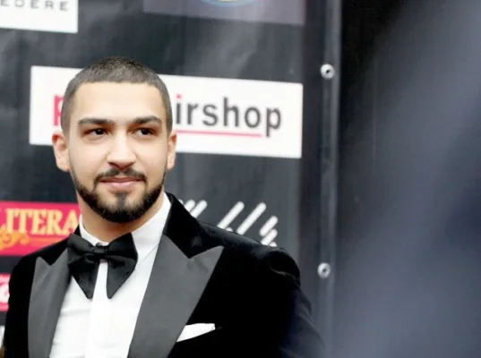 Claudiu Dumitrache, artistul român care a cucerit celebritățile de la Hollywood și din Europa 4 Claudiu-Dumitrache