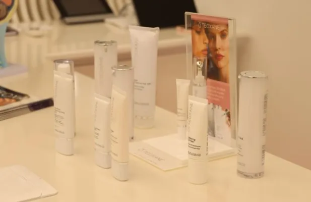 Secretele frumuseții autentice alături de Dr.Dana Miricioiu și Teoxane 6 gama