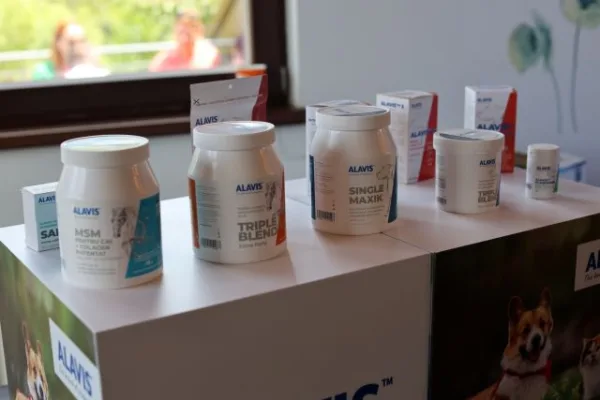 ALAVIS, suplimente veterinare de top disponibile acum în România 3 alavis 21mai2024 2produse 2