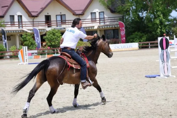 ALAVIS, suplimente veterinare de top disponibile acum în România 6 alavis 21mai2024 8coperta