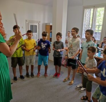 Scoala Vara Cantus Mundi coperta