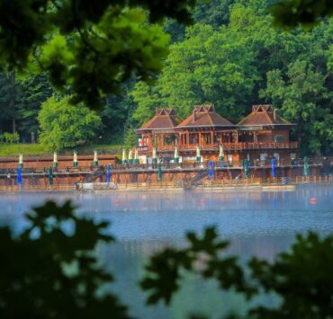 se deschide strandul lacul ursu