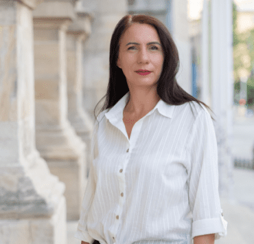 Nicoleta Ionică: empatia este cheia în relația cu clienții 7 Nicoleta Ionica august 1
