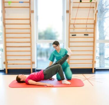 Parafina, una din cele mai vechi proceduri de recuperare medicală 10 parafina