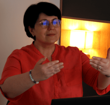 Claudia Tirila: sofrologia, o cale eficientă de a ne recăpăta echilibrul și armonia 11 Claudia Tirila coperta interviu