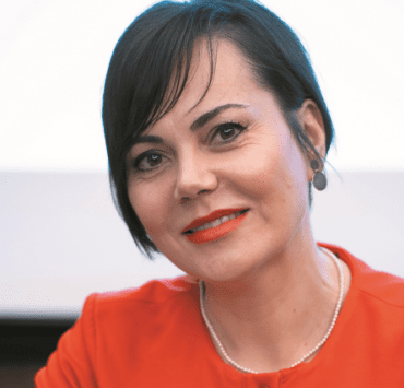 Elena Manea: Povestea reînoirii și a puterii interioare 6 Elena Manea septembrie