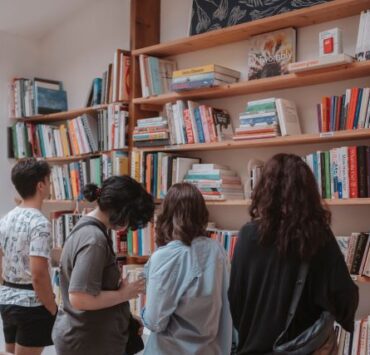 Design olandez live în Biblioteca Glitch 9 biblioteca