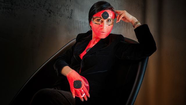 FAQ™ Swiss stabilește noi reguli de întinerire pe piața tratamentelor estetice non-invazive 6 masca antiimbatranire