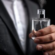 parfumul semnatura coperta