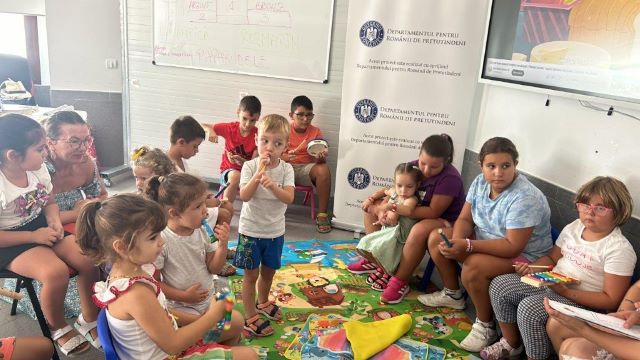 Românii de pretutindeni sunt celebrați în proiectul „Mândru că sunt român” 5 Asociatia de Romani de pe Coasta Occidentala a Huelvei