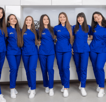 Arta Sănătății Dentare 10 echipa ino dental