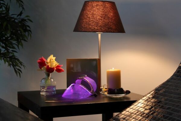 Cum au devenit Măștile cu LED fântâna tinereții? 4 masca led int 1