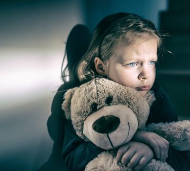 neglijarea emotionala in copilarie shutterstock 519548218