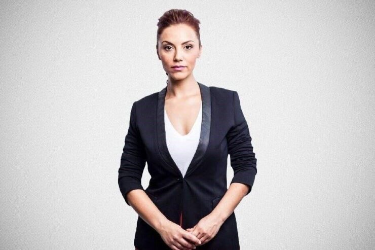 Laura Mihăilă, director marketing, comunicare & CX, Raiffeisen Bank România: campania Raiffeisen Bank și ANAIS împotriva violenței economice 59 Laura Mihaila RaiffeisenBank 2