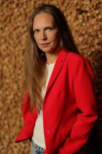 Simona Strungaru foro Cristian Barcan int