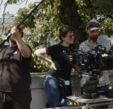 „Mă faci să-mi încalc legământul”, piesa caritabilă a copiilor de la Mia's Children, sprijiniți de regizoarea Camelia Popa 9 Still 2024 07 04 172219 1.2