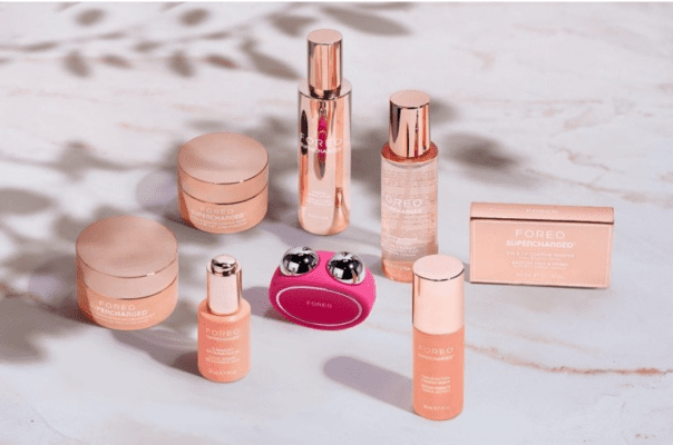 Colecția SUPERCHARGED™ by Foreo scoate din pălărie un ulei de întinerire care acționează în timp ce visezi 4 colectia