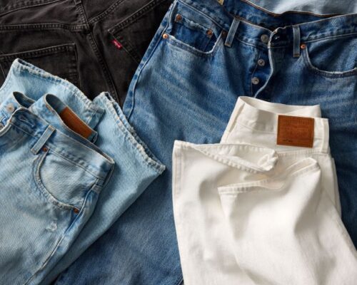 Levi’s celebrează vacanța de Crăciun cu daruri atemporale, oferte și denim 3 24 H2 int 1