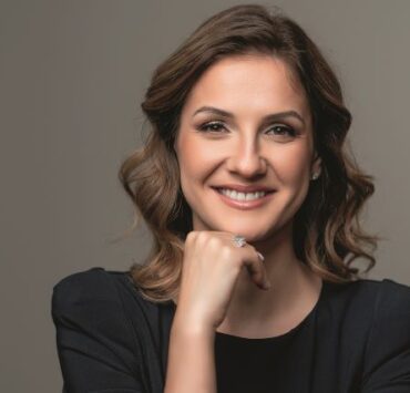 Dr. Adina Negoiţă: Viziunea mea a fost să transform experienţa medicală într-una bazată pe încredere 11 Adina Negoita poza coperta