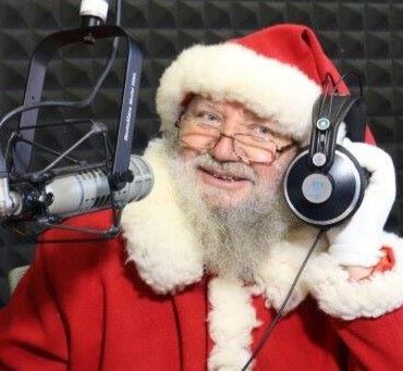 Supereroii Itsy Bitsy și Moș Crăciun îi așteaptă pe copii cu sacul plin de surprize 10 Itsy Bitsy Mos Craciun