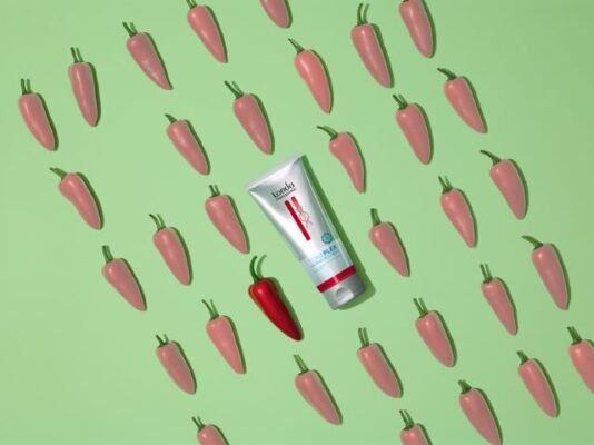 Părul roșu e la modă în această iarnă 3 LONDA Toneplex Key Visual Pepper Red 1 rotated