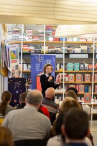 Simon Sebag Montefiore la lansarea celei mai provocatoare cărți: „Lumea. O istorie de familie” 5 Simon Sebag 2