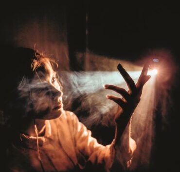 De la frică la libertate. Puterea acceptării umbrelor în călătoria ta interioară 8 de la frica