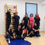 Raluca Chisu si echipa de kinetoterapeuti 1 MB 1