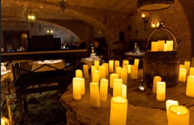 Seria Candleglow Castle Concerts continuă în 2025 la castelul Kálnoky din Micloșoara 6 castel2