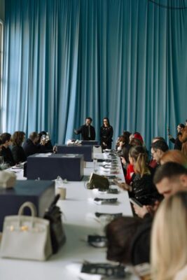 IQOS este partener al Mercedes-Benz Bucharest Fashion Week 3 WhatsApp Image 2025 02 21 at 14.37.49