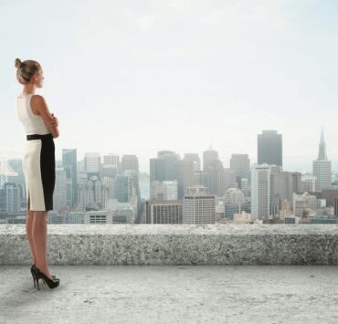 Fetele care sfidează taurii: când inteligenţa învinge forţa brută 8 fetele care sfideaza taurii