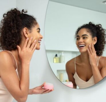 foreo martie coperta