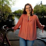 Dana Medvedev coperta interviu