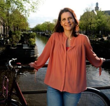 Dana Medvedev: Această profesie nu este, pentru mine, doar o carieră. Este o menire. 8 Dana Medvedev coperta interviu