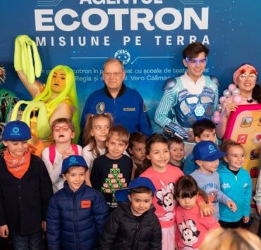 Reciclarea – o misiune de salvare a Terrei suținută de ECOTRON 9 Dumitru Prunariu la premiera Agentul Ecotron Misiune pe Terra