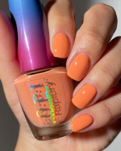 Adu vara un pic mai aproape pe unghiile tale! 4 opi 3